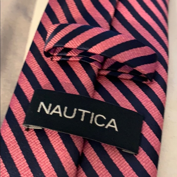 Nautica men’s striped pink/navy necktie - Picture 3 of 3